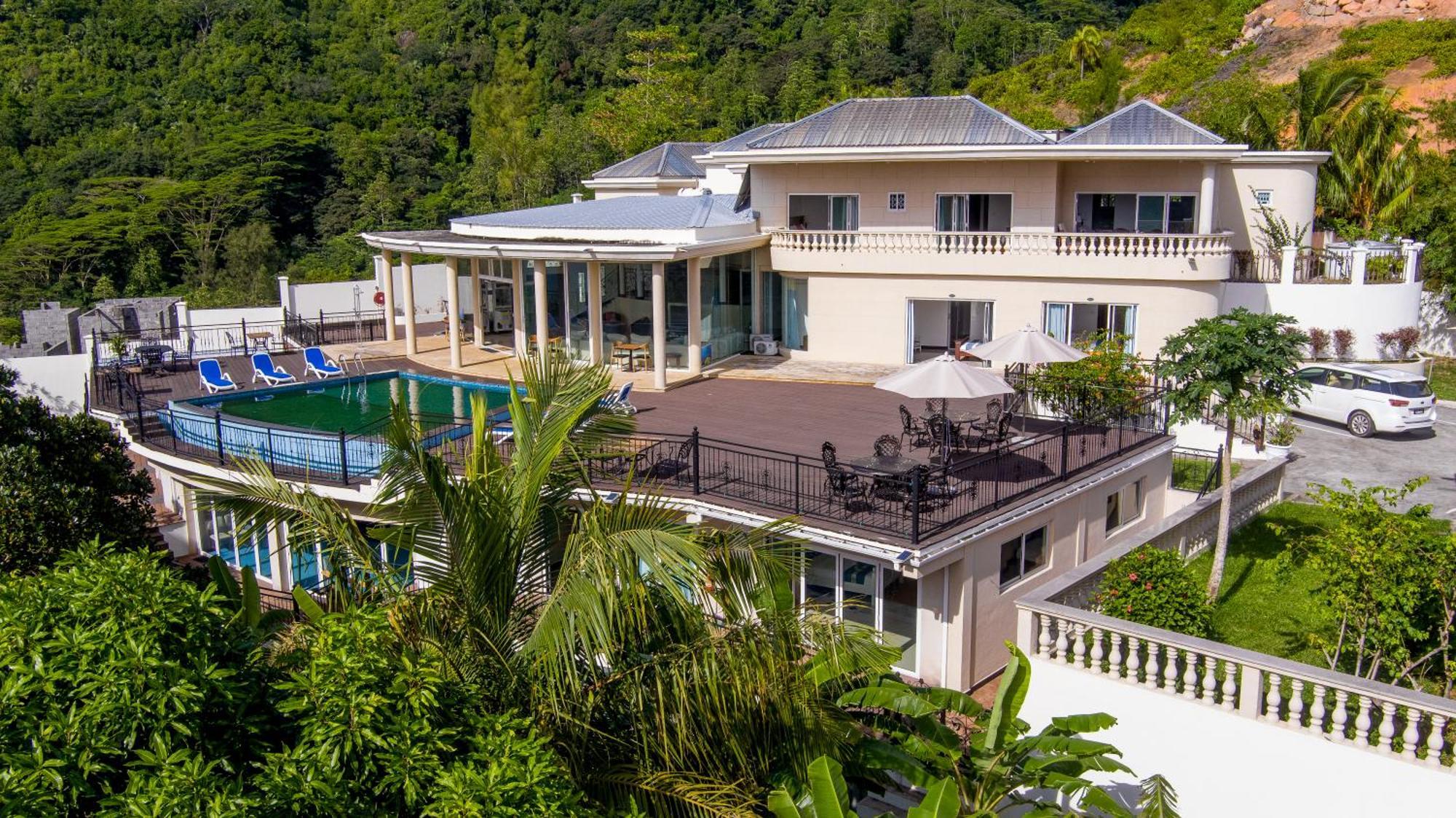 Amanda Villa - Best Value Mountain Top Inn Au Cap 外观 照片
