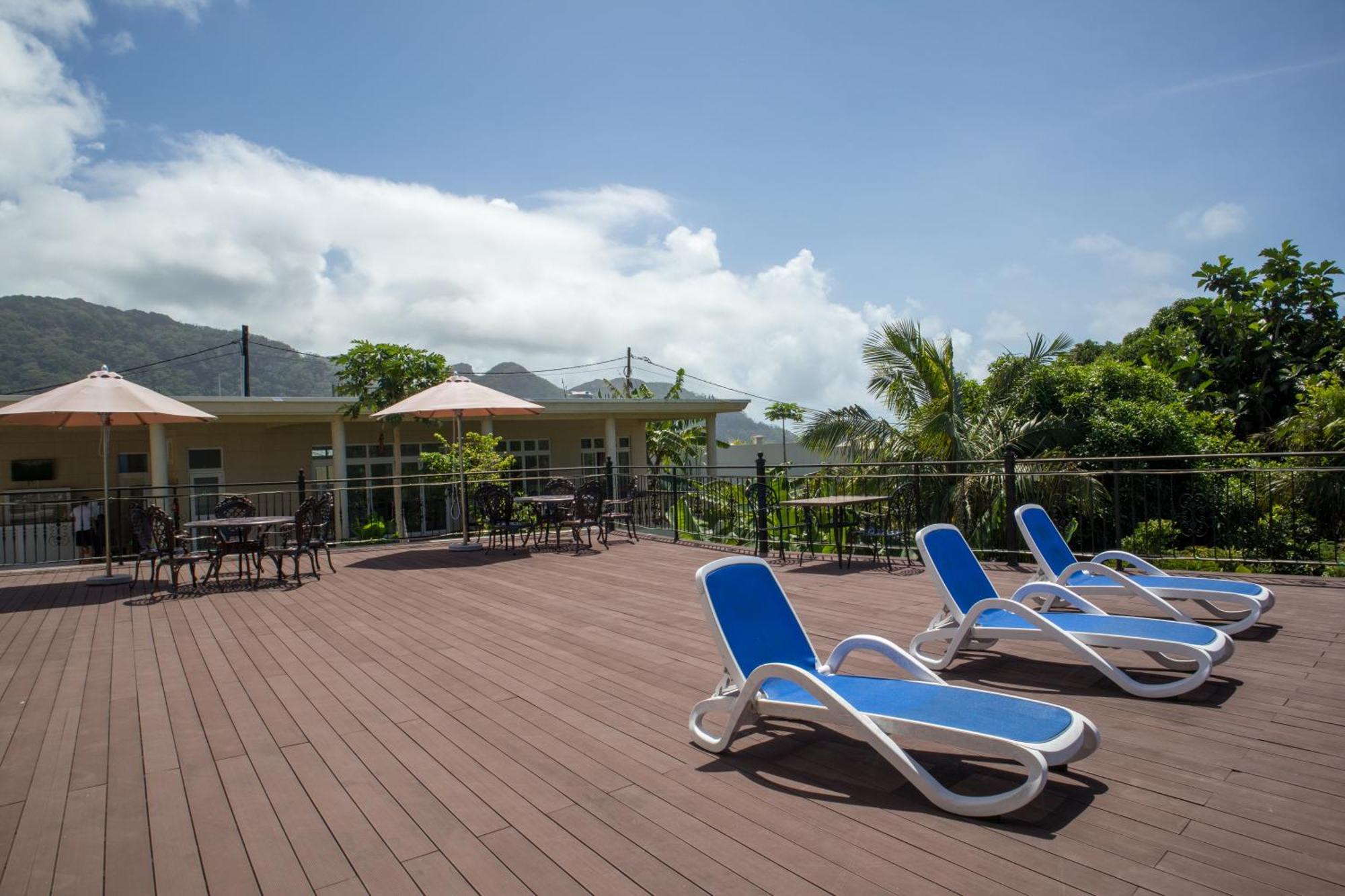 Amanda Villa - Best Value Mountain Top Inn Au Cap 外观 照片