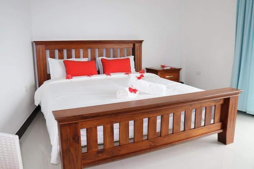 Amanda Villa - Best Value Mountain Top Inn Au Cap 外观 照片